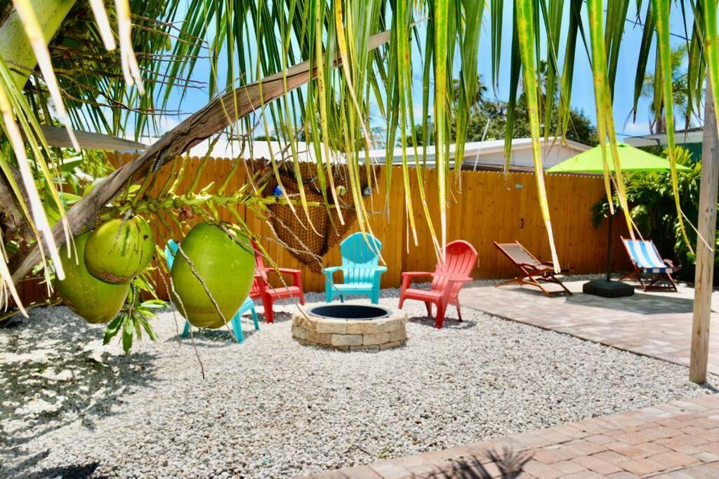 Tropical Retreat Near Beaches, Cruise Terminals Merritt Island Exterior foto