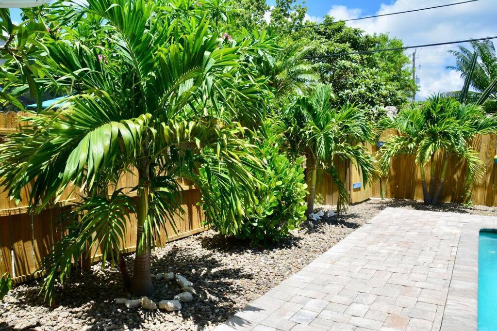 Tropical Retreat Near Beaches, Cruise Terminals Merritt Island Exterior foto