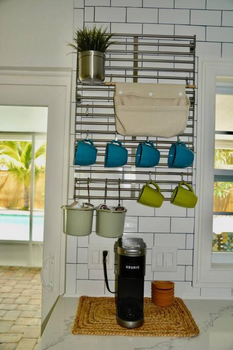 Tropical Retreat Near Beaches, Cruise Terminals Merritt Island Exterior foto